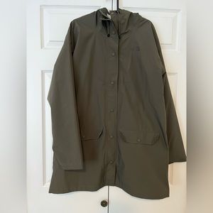 The North Face Women’s Rain Jacket Size L
